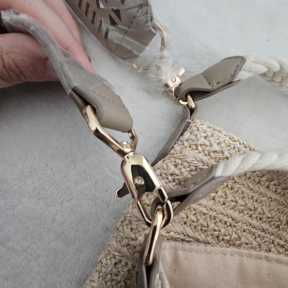 Stella & Dot Ellie Hobo Purse Handbag Neutral Woven Style With Cutout Strap - Picture 6 of 13